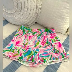 Lilly Pulitzer trim detailed Girls shorts